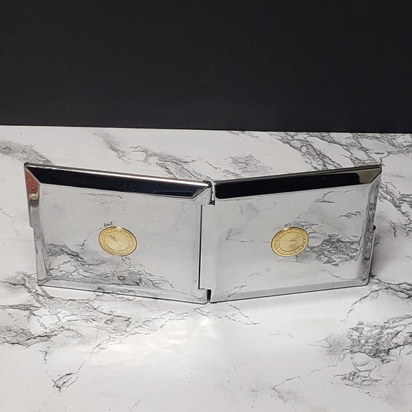 Dual Mirror Compact with Silk Case Hong Kong (Vintage) - Picture 6 of 7